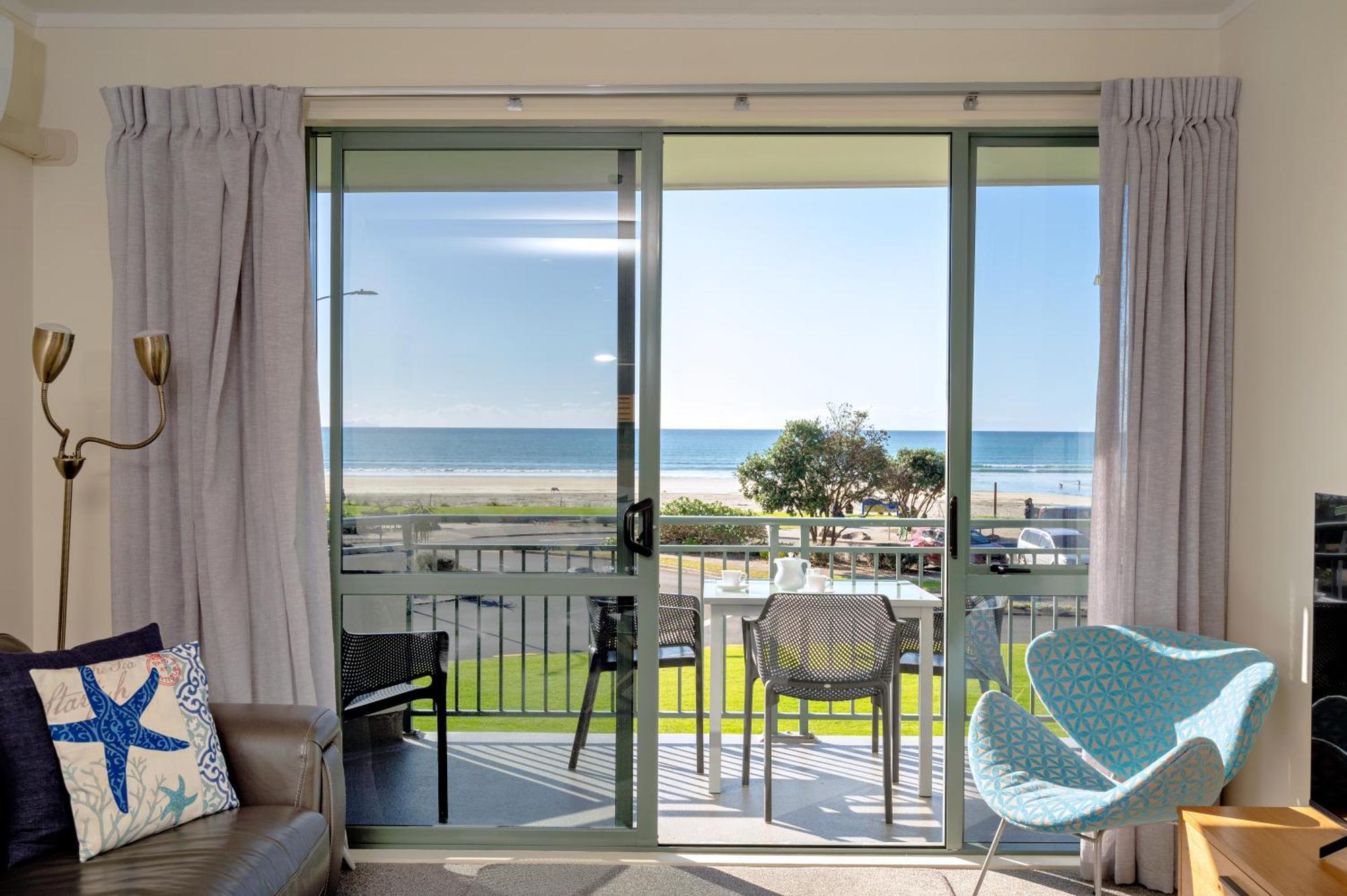 Beachpoint Apartments Ohope Extérieur photo