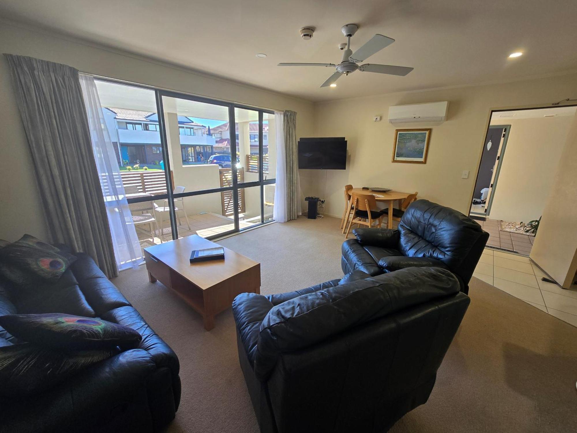 Beachpoint Apartments Ohope Extérieur photo